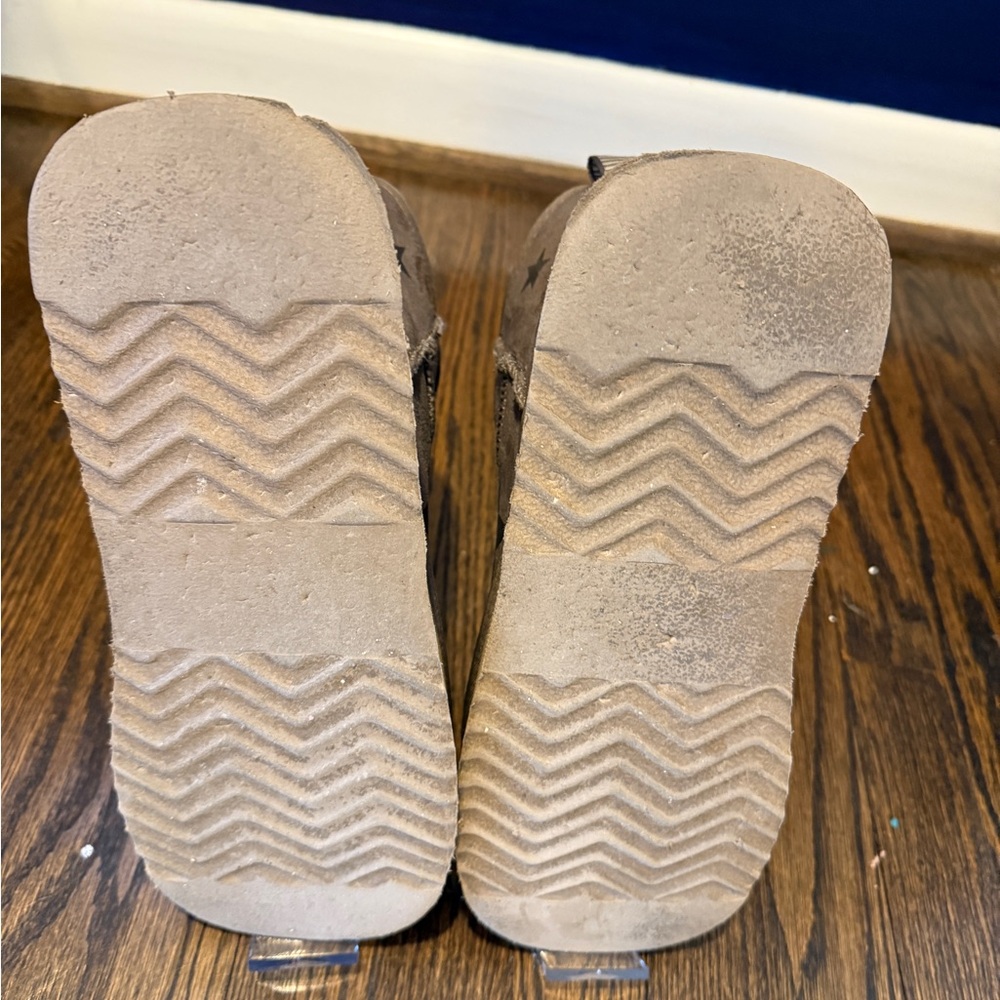 Steve Madden Brown Ankle Boots with Chevron Sole